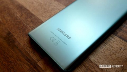 Rò rỉ thông số kỹ thuật đầy đủ của Galaxy S21 Ultra, không có trang bị hộp sạc.